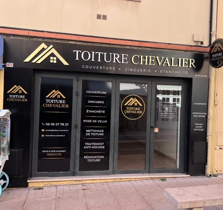 Le local de Toiture Chevalier, avenue Georges Clemenceau à Vallauris