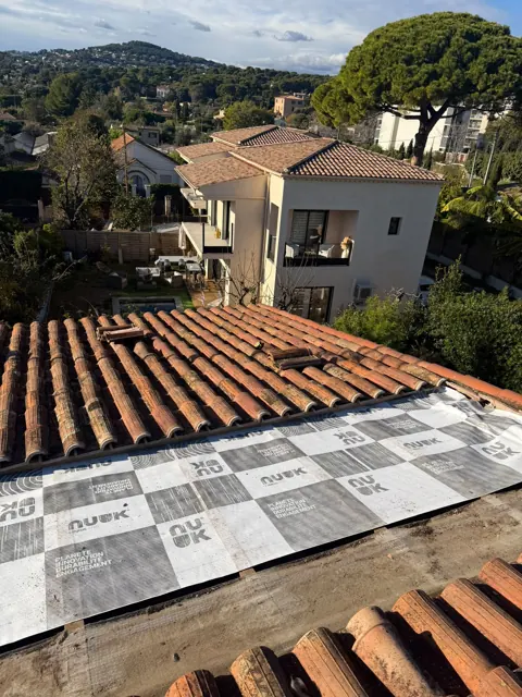 Toiture découverte, écran sous toiture posé