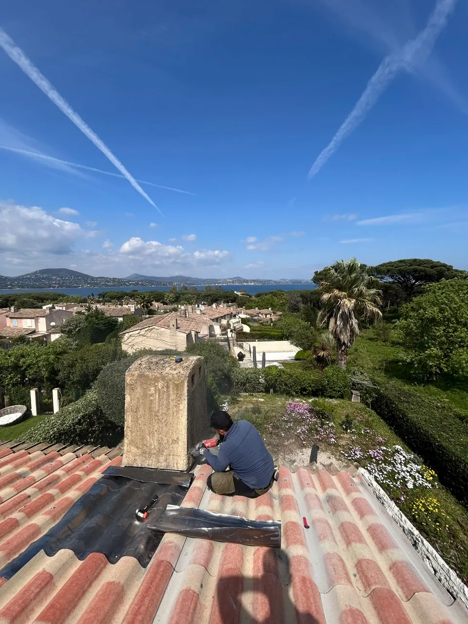 Chantier de couverture près de Menton