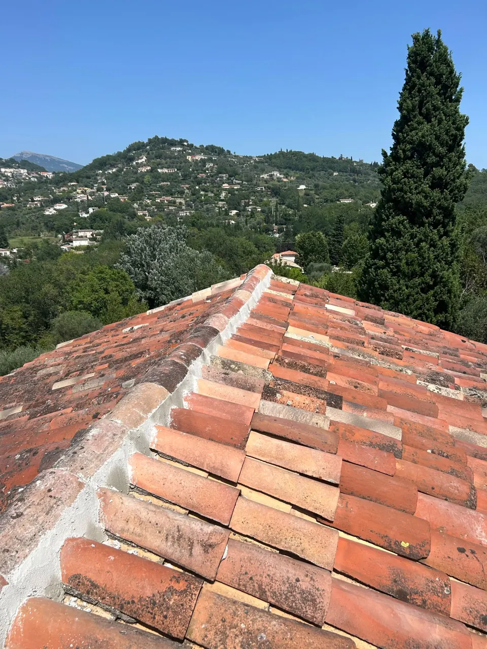 Chantier de couverture près de Drap